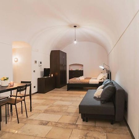 Trani -Suite ❉Marmor - Elegante Casa Storica ❉ Екстериор снимка