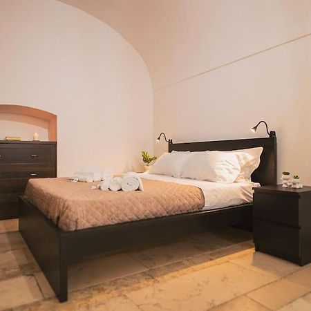 Trani -Suite ❉Marmor - Elegante Casa Storica ❉ Екстериор снимка