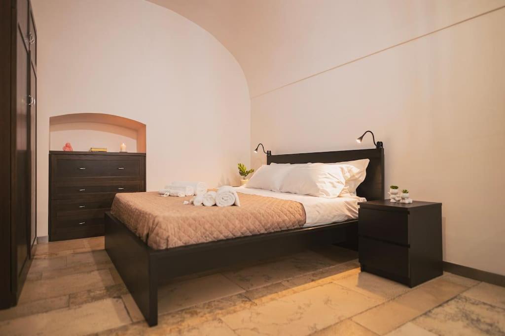 Trani -Suite ❉Marmor - Elegante Casa Storica ❉ Екстериор снимка